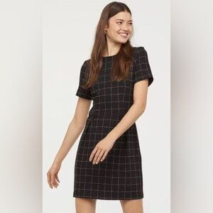 H&M Textured-Weave Short-Sleeved Black Check Grid Mini Dress Classic Size 2